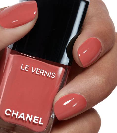 longwear Chanel nail color